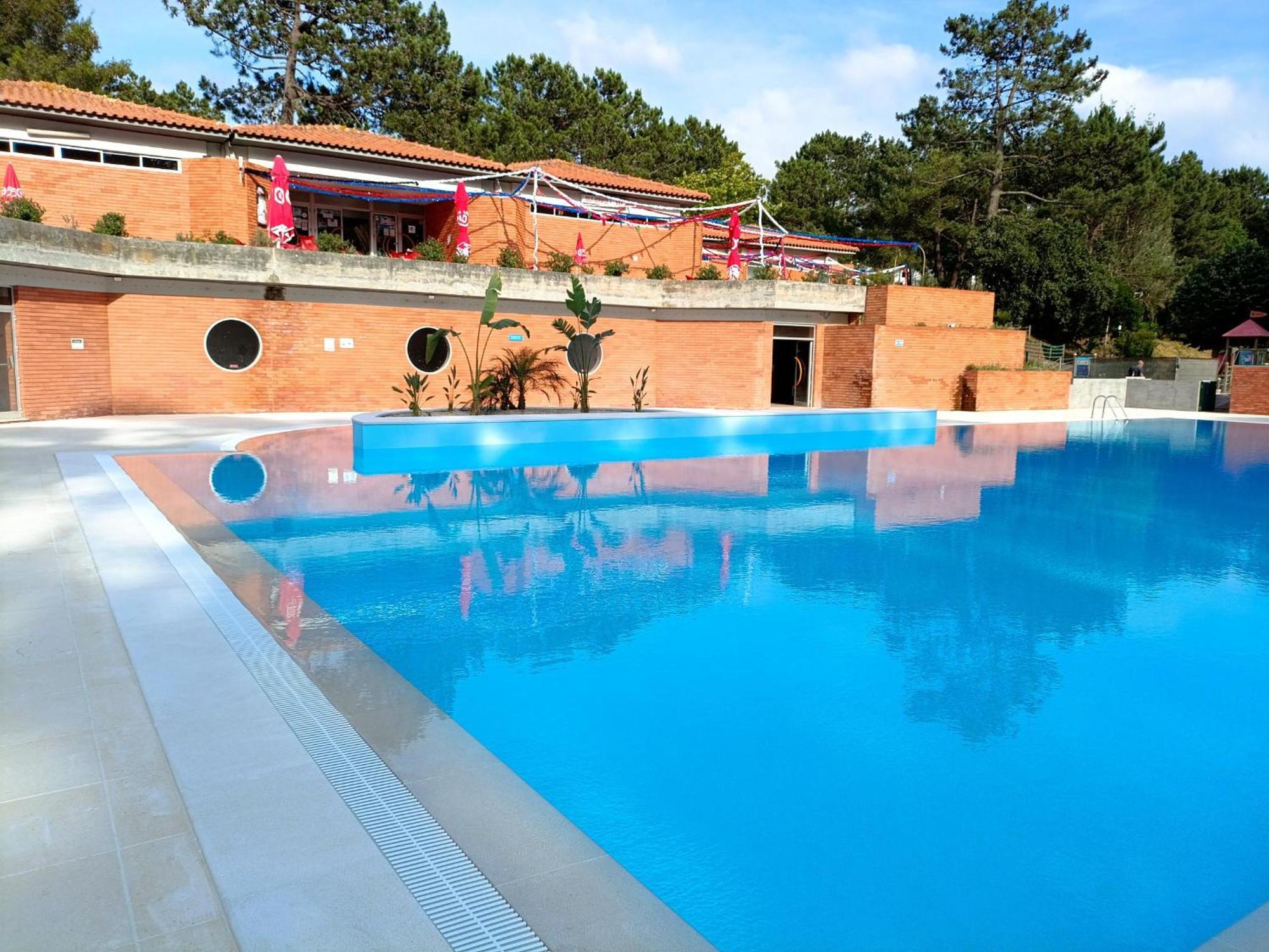Parque De Campismo Orbitur Foz De Arelho. Hotel Foz do Arelho Buitenkant foto